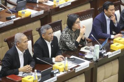 Komisi XI DPR dan Menkeu Bahas Rencana Kerja dan Pagu Indikatif 2026