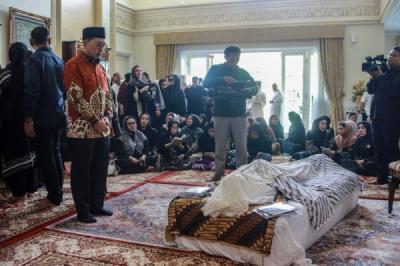Suryadharma Ali Wafat, Tokoh dan Kerabat Hadiri Rumah Duka di Cipinang