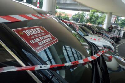 kasus-korupsi-pertamina-kejagung-sita-mobil-mewah-terkait-mohammad-riza-chalid