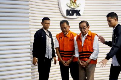 dugaan-korupsi-proyek-jtts-kpk-tahan-dua-mantan-pejabat-pt-hutama-karya