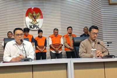 kpk-tahan-bupati-kolaka-timur-usai-ott-dugaan-suap-proyek-rsud-rp1263-miliar