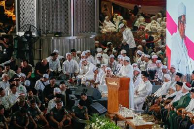 ribuan-umat-muslim-padati-zikir-kebangsaan-di-masjid-istiqlal