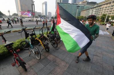 massa-bersiap-gowes-menuju-patung-kuda-kampanyekan-stop-genocide