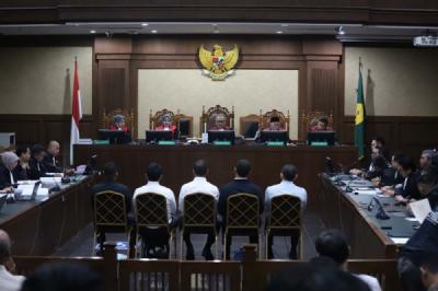 sidang-dakwaan-kasus-korupsi-tata-kelola-minyak-mentah-negara-dirugikan-rp28598-triliun