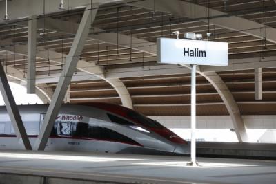 pemerintah-dan-china-sepakati-restrukturisasi-utang-proyek-kereta-cepat-whoosh