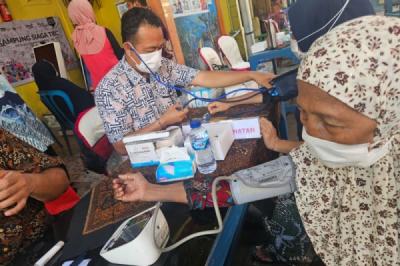 cegah-tbc-diabetes-dan-jantung-yayasan-agung-hadirkan-alat-medis-korea-yang-bisa-deteksi-penyakit-lewat-sentuhan