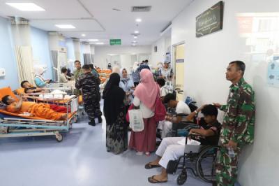 suasana-igd-rs-islam-cempaka-putih-korban-ledakan-sman-72-jalani-perawatan-intensif