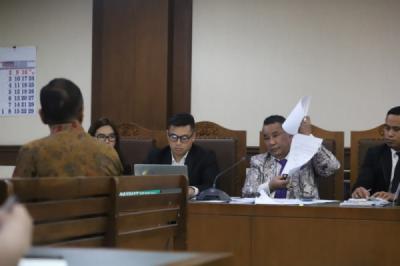 saksi-ahli-cmnp-setujui-argumennya-hotman-paris-kurang-pihak-gugatan-sudah-seharusnya-tak-dapat-diterima