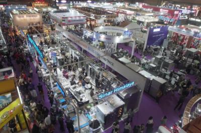 pengunjung-padati-pameran-sial-interfood-2025-di-jiexpo-kemayoran