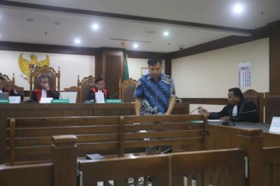 terdakwa-kasus-ite-wawan-hermawan-jalani-sidang-dakwaan-terkait-konten-demo-agustus-2025