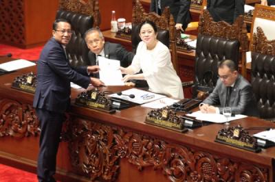 DPR Setujui RUU Pengelolaan Ruang Udara Menjadi Undang-Undang