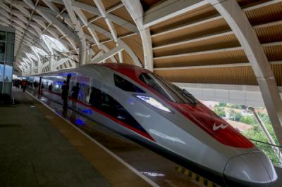 kcic-siapkan-1098-perjalanan-whoosh-hadapi-lonjakan-penumpang-nataru