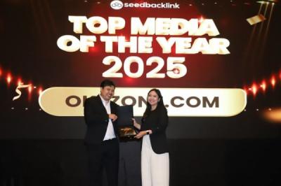 okezonecom-terima-penghargaan-top-media-of-the-year-2025