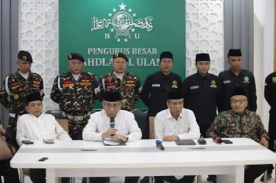 konferensi-pers-pbnu-gus-yahya-serukan-persiapan-muktamar-ke-35-nu