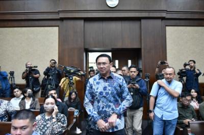 ahok-hadiri-sidang-korupsi-tata-kelola-minyak-mentah-sebagai-saksi