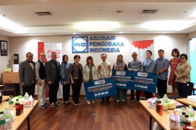 bantuan-pendidikan-diberikan-bagi-mahasiswa-terdampak-bencana-sumatra