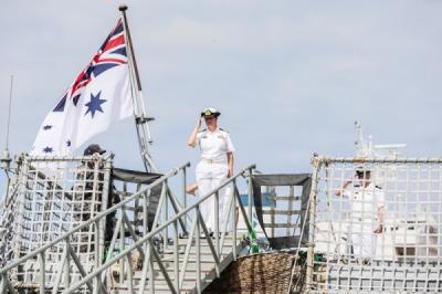 kapal-perang-hmas-toowoomba-singgah-di-jakarta-perkuat-kerja-sama-maritim-ri-australia