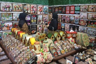 Melihat Pameran Kerajinan Inacraft 2026