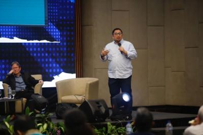 seminar-nasional-profesionalisme-penegakan-hukum-jadi-sorotan