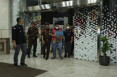 kejagung-perluas-penyidikan-korupsi-cpo-11-orang-jadi-tersangka