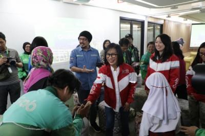 ribuan-anak-mitra-pengemudi-ojol-terima-beasiswa-grabscholar