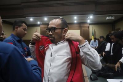 riva-siahaan-divonis-9-tahun-penjara-dalam-kasus-korupsi-pertamina