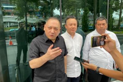 ojk-dan-bareskrim-geledah-kantor-mirae-sekuritas-korban-ilegal-akses-tuntut-dana-kembali