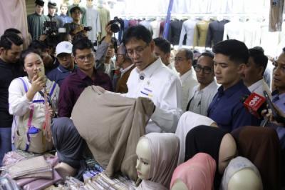 sidak-tanah-abang-menkeu-purbaya-dengarkan-keluhan-pedagang