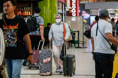 arus-mudik-meningkat-17-ribu-penumpang-berangkat-dari-stasiun-gambir