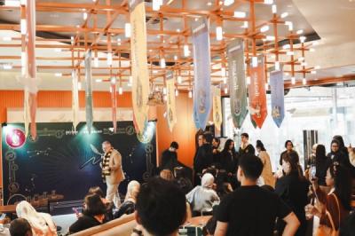 dari-hogwarts-express-ke-hogsmeade-dunia-harry-potter-hidup-di-gerai-kopi-kekinian