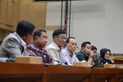 komisi-iii-dpr-bentuk-panja-usut-kasus-penyiraman-air-keras