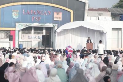 lapangan-psp-dipadati-jemaah-muhammadiyah-untuk-salat-id-lebih-awal