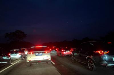 arus-balik-padat-one-way-lokal-diterapkan-dari-salatiga-hingga-kalikangkung