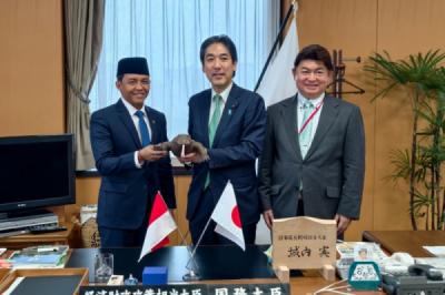 menteri-kehutanan-raja-antoni-dan-menteri-kiuchi-dorong-penguatan-kerja-sama-kehutanan-indonesia-jepang
