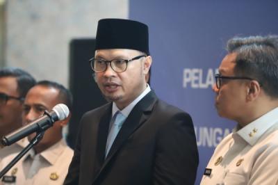 pelantikan-dirjen-imigrasi-hendarsam-marantoko-siap-jalankan-tugas