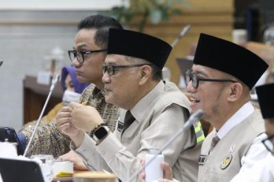 menhaj-dan-komisi-viii-dpr-bahas-kesiapan-haji-1447-h2026-m