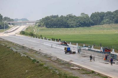 Tol Japek II Selatan Ditargetkan Selesai Tahun 2027
