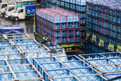 industri-amdk-dongkrak-ekonomi-investasi-rp278-t