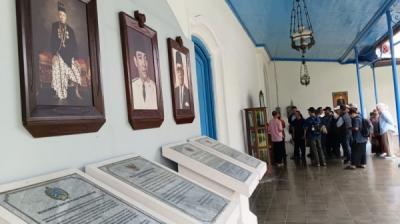 jalan-jalan-ke-museum-keraton-surakarta-di-tengah-revitalisasi