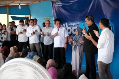 menteri-umkm-dan-pnm-dorong-kemandirian-ekonomi-masyarakat-pesisir