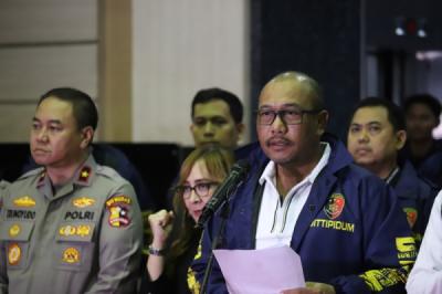 bareskrim-polri-bongkar-operasional-judi-online-lintas-negara-di-jakarta-barat
