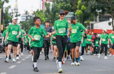 ribuan-warga-ikuti-ajang-lari-dan-gaya-hidup-sehat-di-medan-series