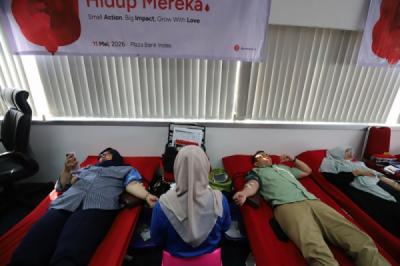 peringatan-hari-pmi-internasional-diwarnai-aksi-donor-darah