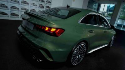 audi-s3-verve-edition-tampil-sangar-ledakan-performa-dalam-balutan-district-green