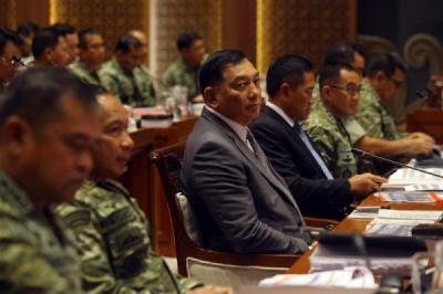 Raker Komisi I DPR Bahas Anggaran Kemhan dan TNI 2027