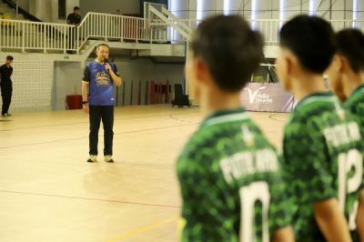 tendangan-perdana-syafril-nasution-tandai-pembukaan-okezone-national-championship-2026