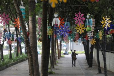 trotoar-jakarta-dihiasi-ornamen-betawi-sambut-hut-ke-499-kota-jakarta