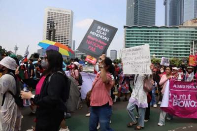 Aksi Aliansi Perempuan Indonesia Menuntut Pemerintah Stop MBG
