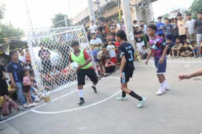 liga-aspal-u-13-hadirkan-semangat-sepak-bola-di-tengah-keterbatasan-ruang-bermain