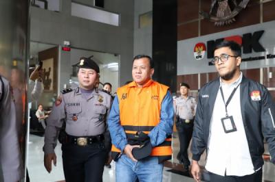 KPK Tahan Bupati Kuantan Singingi dalam Kasus Dugaan Suap Jual Beli Jabatan